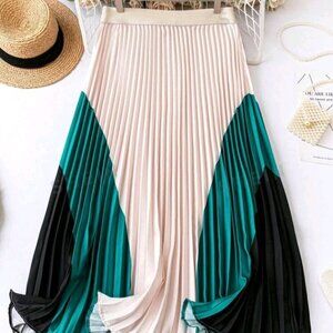 Color Block Pleated Skirt